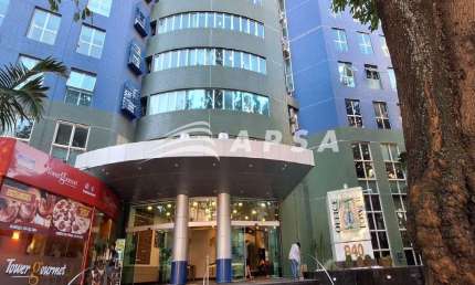EXCELENTE SALA COMERCIAL NO CONDOMÍNIO OFFICE TOWER - NA PRESTIGIADA BARRA DA TIJUCA. ESPAÇOSA E COM