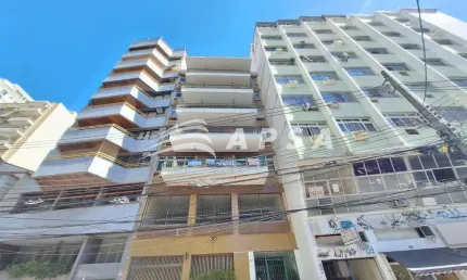 ÓTIMO APARTAMENTO, 146M2, 03 (TRÊS) QUARTOS (SENDO 01 SUITE), COM ARMÁRIOS EMBUTIDOS, BANHEIRO SOCIA