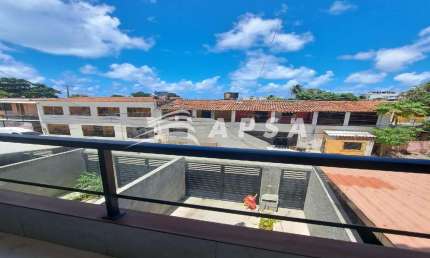 EXCELENTE TRIPLEX CONTENDO 3 QUARTOS, 2 BANHEIROS SOCIAIS,  COM  GARAGEM, 1.415 METROS QUADRADOS, LO