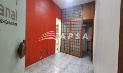 SALA COMERCIAL CENTRO. NO CORAÇÃO DO CENTRO DO RIO DE JANEIRO, EM PLENA AVENIDA RIO BRANCO, ESTÁ O E