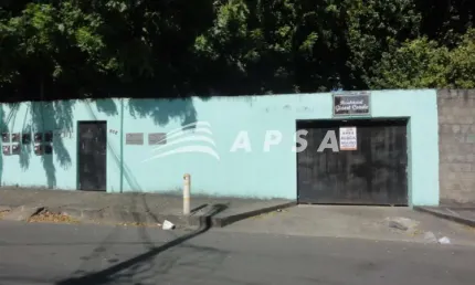 APARTAMENTO COM 02 QUARTOS COM 01 VAGA DE GARAGEM, CONDOMINIO COM POUCAS UNIDADES, SALA, COZINHA, AR