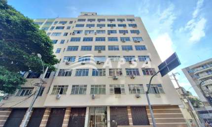 APARTAMENTO EM FRENTE AO SHOPPING TIJUCA, PRÓXIMO A TUDO!!! MERCADO, FARMÁCIAS, METRÔ, COMÉRCIO VARI