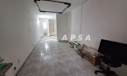 NO CORAÇÃO DA TIJUCA, ESTA SALA COMERCIAL PARA ALUGUEL EM SOBRELOJA É A ESCOLHA PERFEITA PARA QUEM B