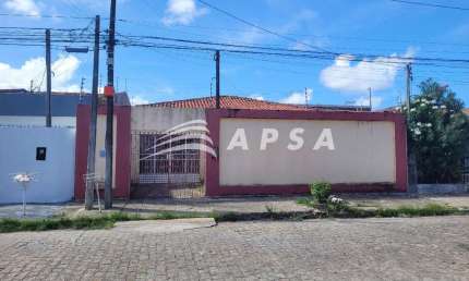 APSA ALUGA EXCELENTE CASA COM AMPLO ESPAÇO INTERNODISPONDO DE  GARAGEM PARA ATÉ 2 VEICULOS, 02 SALAS