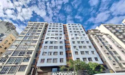 APARTAMENTO TOTALMENTE REFORMADO NO LEME, MODERNIZADO, GALERIA DE GRANDE CIRCULAÇAO DE PESSOAS, PRÓX
