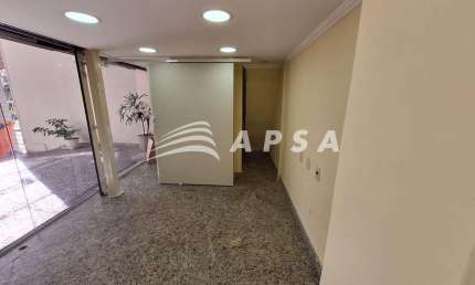 EM UMA GALERIA SEGURA E BEM LOCALIZADA, ESSA SALA COMERCIAL DUPLEX PARA ALUGUEL É PERFEITA PARA QUEM