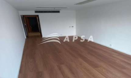OPORTUNIDADE IMPERDÍVEL NA AV. RIO BRANCO, CORAÇÃO DO CENTRO DO RIO! SALA COMERCIAL EM PERFEITO ESTA