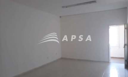 EXCELENTE FLAT CONTENDO 1BANHEIRO SOCIAL,  COM 1 GARAGEM COBERTA, 38 METROS QUADRADOS, LOCALIZADA EM