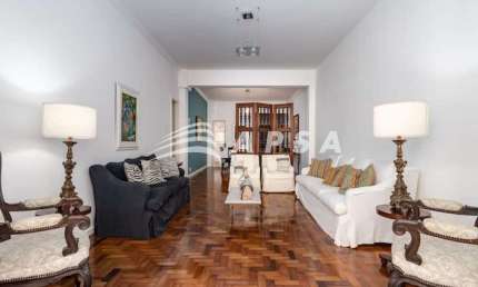 EXCELENTE APARTAMENTO DE 220M² NA RUA BARATA RIBEIRO, NO CORAÇÃO DE COPACABANA! TOTALMENTE REFORMADO