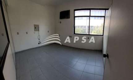 NA MOVIMENTADA PRAÇA DA BANDEIRA, ESTE PRÉDIO COMERCIAL PARA ALUGUEL É UMA OPORTUNIDADE IMPERDÍVEL P