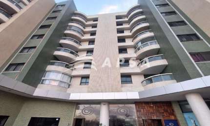 BOA OPORTUNIDADE NO RIO VERMELHO. CONDOMÍNIO EM FRENTE À PRAIA. APARTAMENTO MOBILIADO E CONDOMÍNIO E