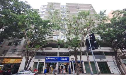 ÓTIMO APARTAMENTO, COMPOSTO POR 2 QUARTOS, SALA, COZINHA, ÁREA DE SERVIÇO, DEPENDÊNCIA DE EMPREGADA,