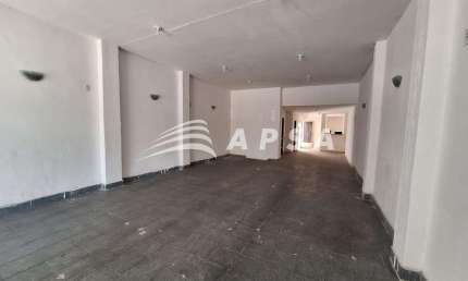 EXCELENTE CASA COMERCIAL EM FRENTE AO SHOPPING BOULEVARD. COM APROXIMADAMENTE 250M² ESSE EXCELENTE I