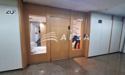 APRESENTAMOS UM ANDAR COMERCIAL DE 280M² PARA ALUGUEL, PERFEITO PARA EMPRESAS QUE BUSCAM ESTRUTURA,