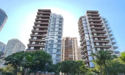 BARRA MARES – VISTA MAR, PISCINA PRIVATIVA E 3 VAGAS!  ESPAÇOSO E SOFISTICADO! VARANDÃO COM PISCINA,