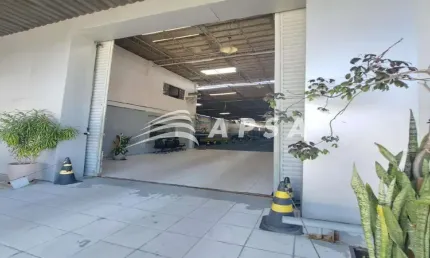 EXCELENTE  GALPÃO PRÓXIMO AO MERCADO DA ENCRUZILHADA, 40M2, COM WC. ÓTIMA OPORTUNIDADE PARA ESTABELE