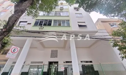 APARTAMENTO PARA ALUGAR NO ESTÁCIO COM 72M², A 3 MINUTOS DO METRÔ. POSSUI 2 QUARTOS, SALA AMPLA, BAN