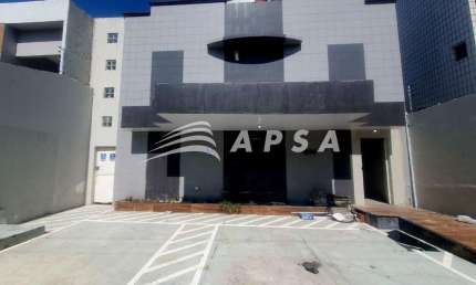 PRÉDIO COMERCIAL NA ALDEOTA COM 10 SALAS E 7 BANHEIROS, RECEPÇÃO, SALA DE REUNIÃO, COPA E 5 VAGAS DE
