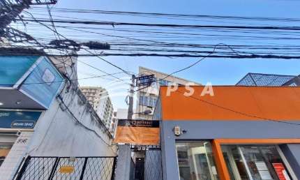OTIMO APARTAMERNTO, SENDO QUARTO AMPLO, BANHEIRO E COZINHA EM CONDOMINIO SILENCIOSO E PROXIMO PRAÇA