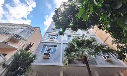 ÓTIMO APARTAMENTO, 32 M2, COMPOSTO POR SALA, 01 QUARTO, BANHEIRO SOCIAL E COZINHA COM ÁREA. LOCALIDA