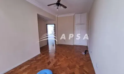 NA TIJUCA, EM UMA LOCALIZAÇÃO PRIVILEGIADA, ESTE APARTAMENTO PARA ALUGUEL É A DEFINIÇÃO DE CONFORTO