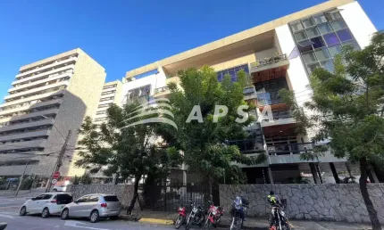 APARTAMENTO TODO MOBILIZADO, NO MELHOR DO MEIRELES. BEM PRÓXIMO A AVENIDA BEIRA MAR. PRONTO PARA MOR