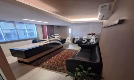 Sala pronta para uso. com mesa , cadeira , ventilador. sala de reunião. cozinha compartilhada já com