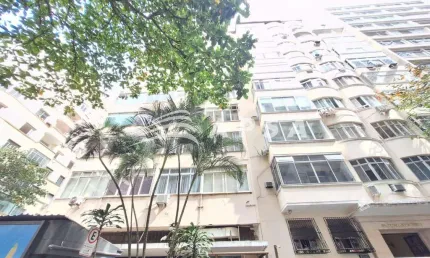Excelente conjugado, de 29m², recentemente reformado com pintura nova e porcelanato. composto por sa