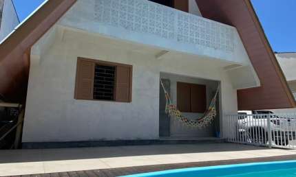 Casa Praia do Mar Grosso em Laguna - Ótima opção de investimento