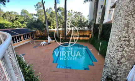 Vende - sobrado 165.00m² - 3 dors. 1 suíte - 2 vagas - cond. fechado