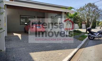 Casa à venda no bairro Loteamento Residencial Campos do Conde II - Tremembé/SP