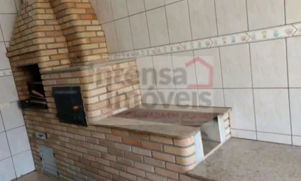 Sobrado à venda no bairro Vila Menino Jesus - Caçapava/SP