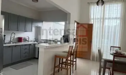 Casa com 3 quartos à venda na Rua José Otavio Mendes da Silva, 367, Jardim Oasis, Taubaté