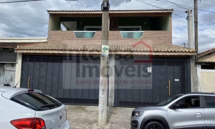 Sobrado à venda no bairro Parque Santo Antônio - Taubaté/SP