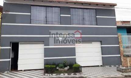 Sobrado à venda no bairro Loteamento Residencial Colinas - Taubaté/SP