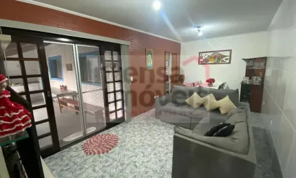 Casa à venda no bairro Chácara São Silvestre - Taubaté/SP