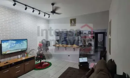 Casa com 2 quartos à venda na Rua Heliópolis, 222, Parque Urupês, Taubaté