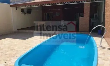 Casa com 3 quartos à venda na Rua João Batista Góes, 325, Vila Areao, Taubaté