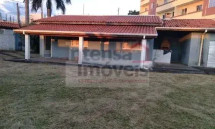 Casa à venda no bairro Morada dos Nobres - Taubaté/SP