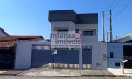 Sobrado à venda no bairro Vitória Vale III - Pindamonhangaba/SP