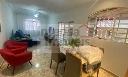 Sobrado à venda no bairro Residencial Dalla Rosa - Taubaté/SP