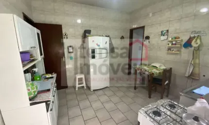 Casa à venda no bairro Parque das Flores - Taubaté/SP