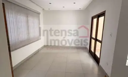 Casa à venda no bairro Parque São Luís - Taubaté/SP