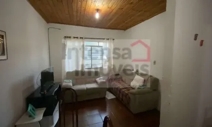 Casa à venda no bairro Vila Rica - Pindamonhangaba/SP