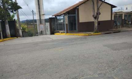 Apto à Venda no Cond. Santo Antonieta III em Mogi das Cruzes