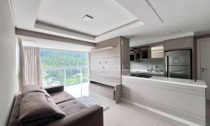 Apartamento para locação com 2 dormitórios sendo 1 suíte.