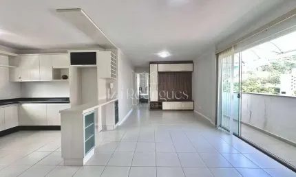 Apartamento com 1 suíte + 2 dormitórios semi mobiliado no bairro Ressacada.