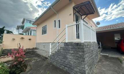 Casa com 2 quartos à venda na Rua Daniela, 90, Bela Vista, São José por R$ 560.000