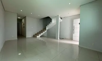 Casa comercial com 3 salas à venda na Rua Antônio Basil Schroeder, 17, Barreiros, São José por R$ 1.850.000