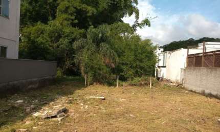 Terreno à venda na Rua Araponga, 7, Sertão do Maruim, São José por R$ 286.500